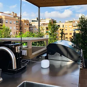 Incredible 2br Penthouse With Urban Rooftop Garden Appartement