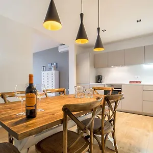 Rent Rambla Catalunya Barcellona