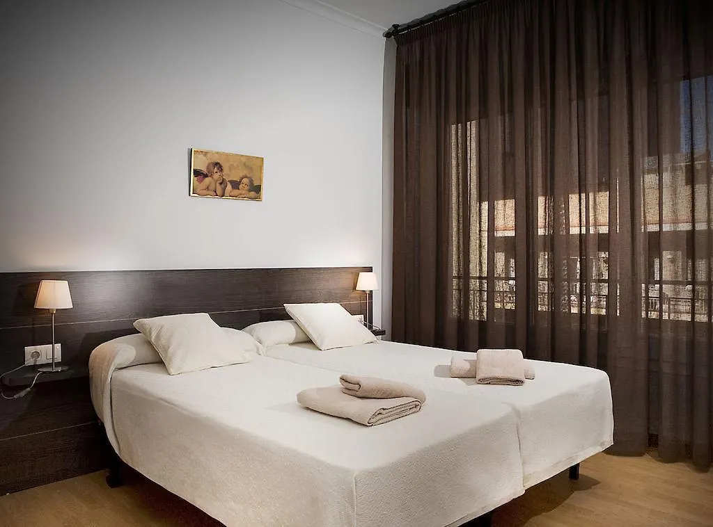 ClassBedroom Gaudí Apartments Barcelona